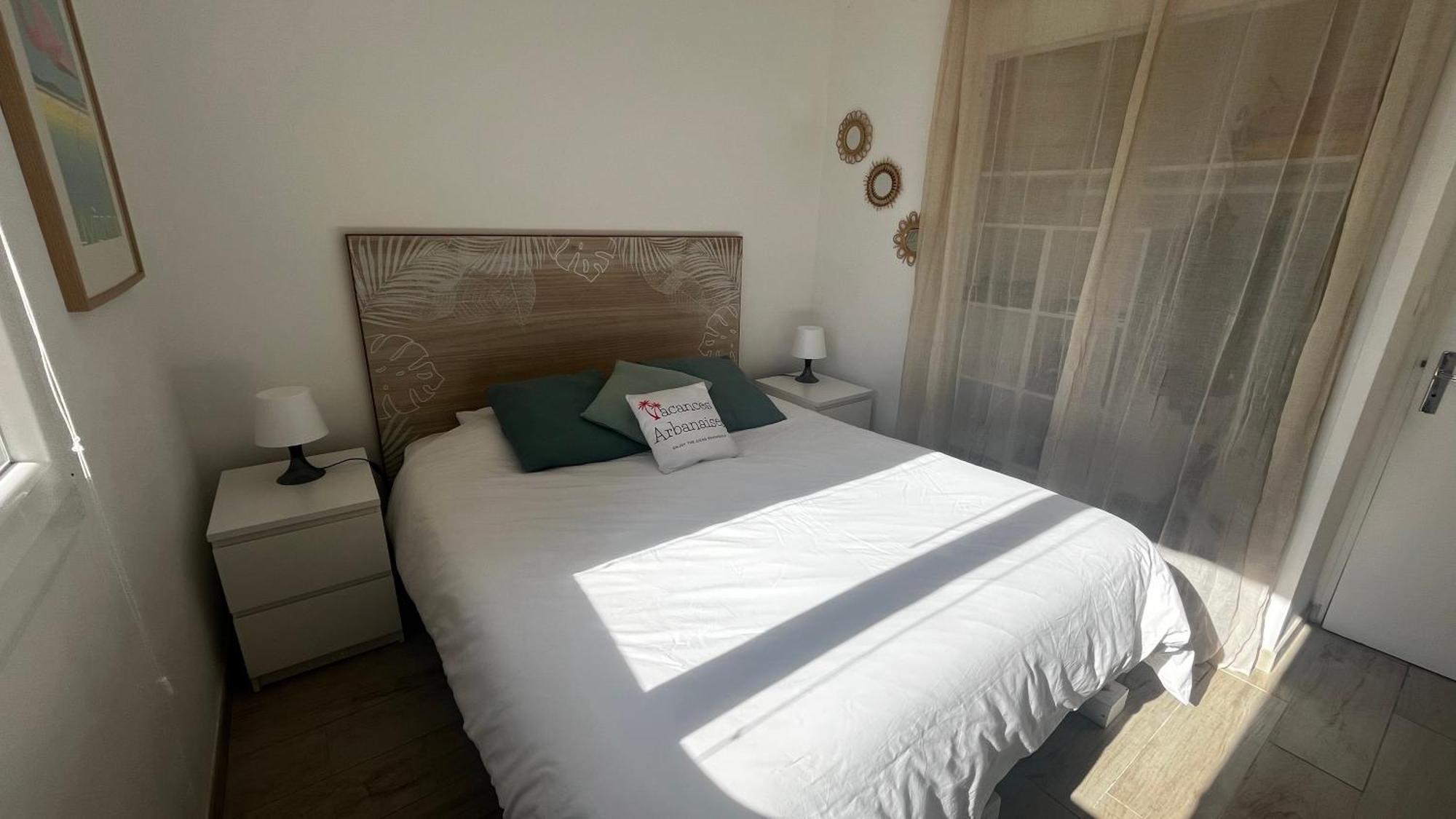 Vacances Arbanaises - Appartements Giens Hyeres Exterior photo